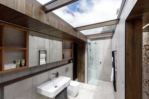 Blue Magnolia - Accommodation Burleigh 34
