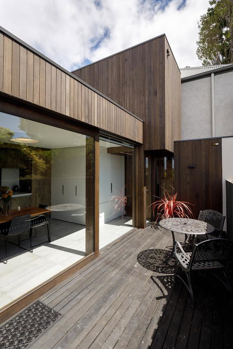 Blue Magnolia - Accommodation Burleigh 10