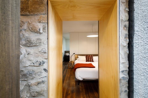 Blue Magnolia - Accommodation Burleigh 29