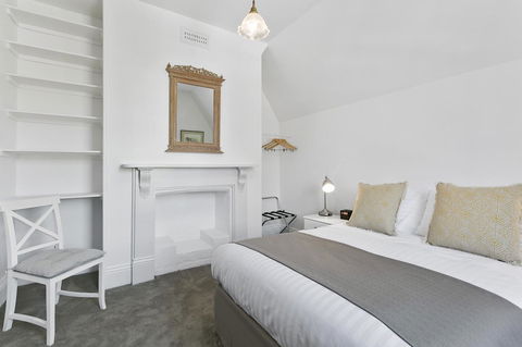 Amberley - Accommodation Burleigh 33