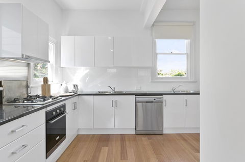 Amberley - Accommodation Burleigh 8