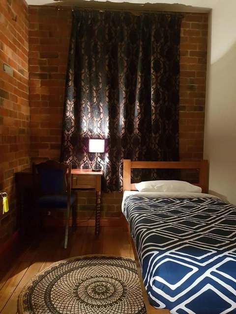 Little Nee's - Accommodation Burleigh 21