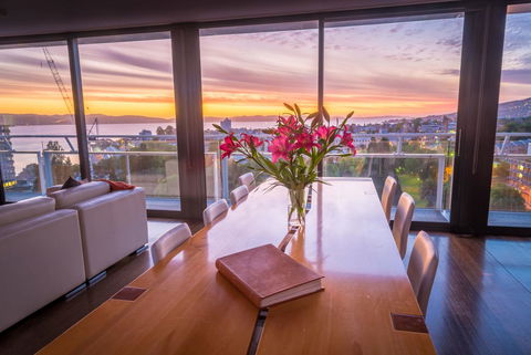 Avalon City Retreat - Accommodation Burleigh 21
