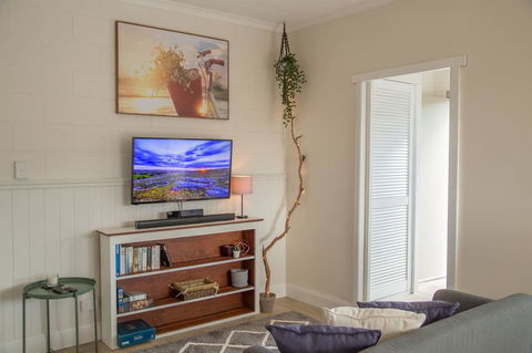 New Aptmnt Only 5 Mins To Mona Gallery - Accommodation Burleigh 0