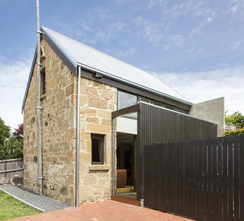 Stone Flower - Accommodation Burleigh 12