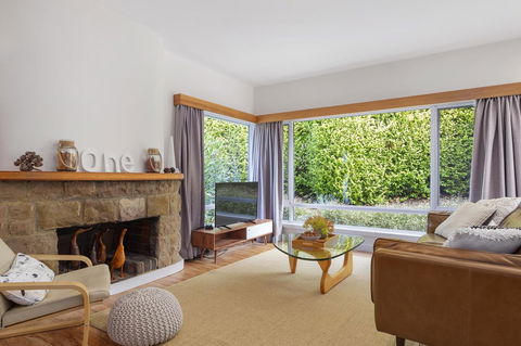Apartment No 1 - Accommodation Burleigh 5