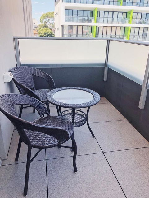 Poplar Box Hill Apartment - Accommodation Burleigh 11