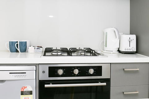 Poplar Box Hill Apartment - Accommodation Burleigh 14