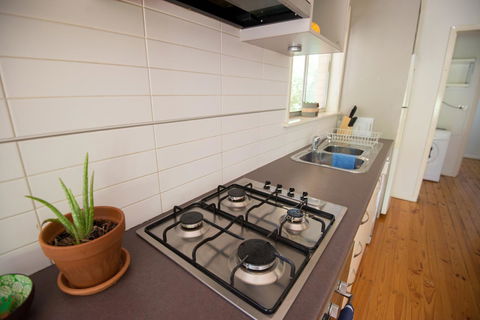 Flora Hill Creek Views - Accommodation Burleigh 9