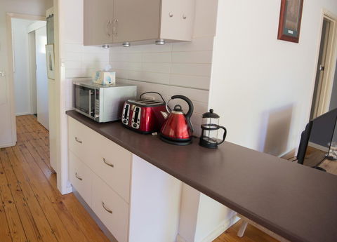 Flora Hill Creek Views - Accommodation Burleigh 12