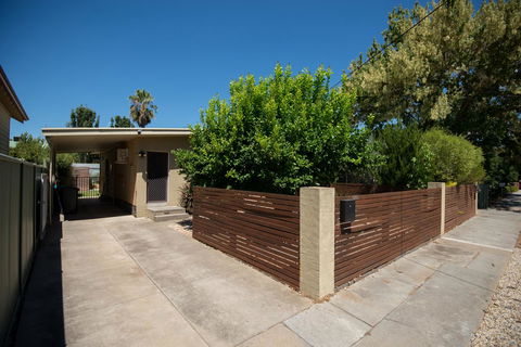 Flora Hill Creek Views - Accommodation Burleigh 16