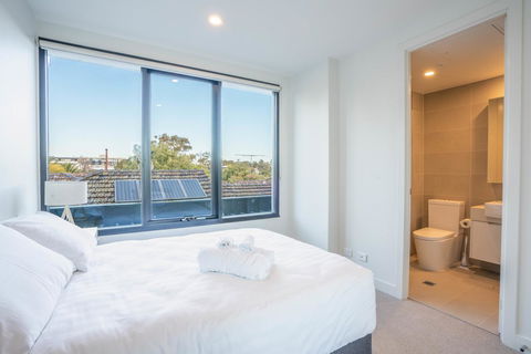 Poplar Apartments - Accommodation Burleigh 9