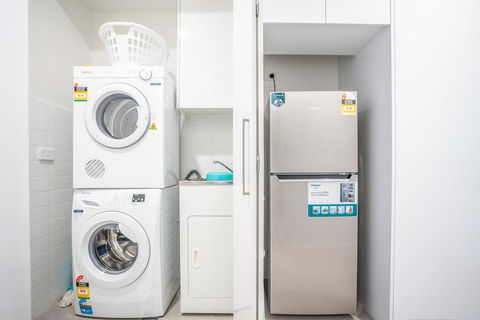 Poplar Apartments - Accommodation Burleigh 17