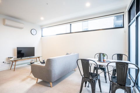 Poplar Apartments - Accommodation Burleigh 15