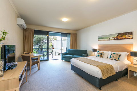 Lorne Surf Apartments - Accommodation Burleigh 27