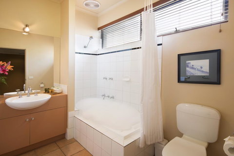 Lorne Surf Apartments - Accommodation Burleigh 33