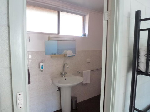 The Grampians Motel - Accommodation Burleigh 36