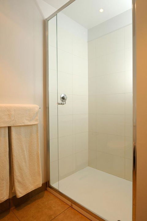 The Victoria Apartments - Accommodation Burleigh 1