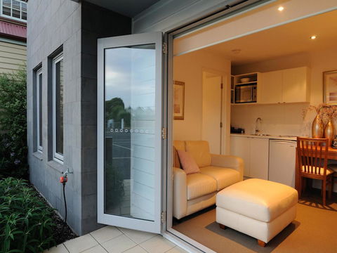 The Victoria Apartments - Accommodation Burleigh 19