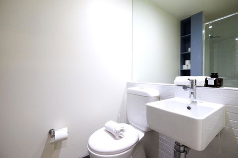 Mono Apartments On Franklin Street - Accommodation Burleigh 23