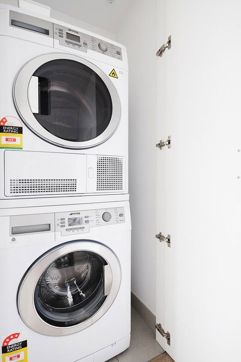 Mono Apartments On Franklin Street - Accommodation Burleigh 29