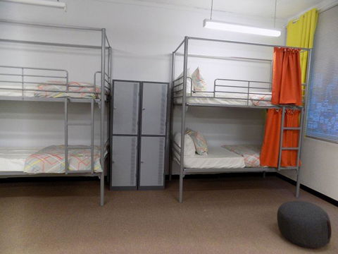 Europa Melbourne - Accommodation Burleigh 25