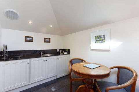 54 On Bank - Accommodation Burleigh 21