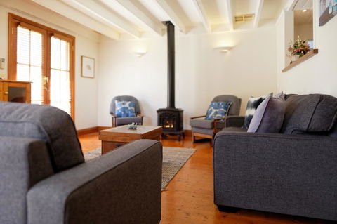 54 On Bank - Accommodation Burleigh 4
