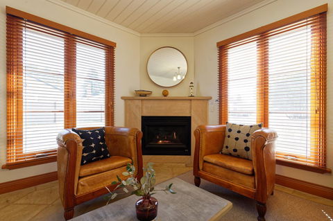 54 On Bank - Accommodation Burleigh 30