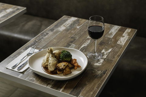 Brady Hotels Central Melbourne - Accommodation Burleigh 23