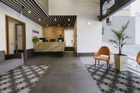 Brady Hotels Central Melbourne - Accommodation Burleigh 11