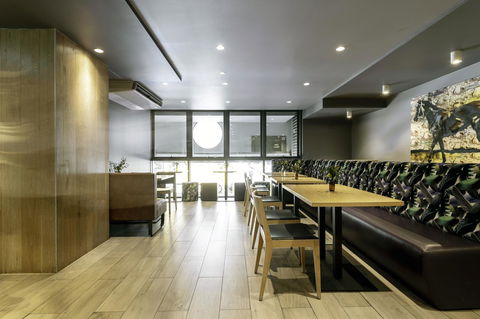 Brady Hotels Central Melbourne - Accommodation Burleigh 14
