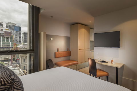 Brady Hotels Central Melbourne - Accommodation Burleigh 5