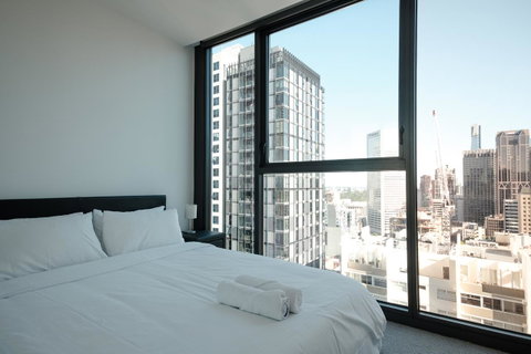 Mono Apartments On La Trobe Street - Accommodation Burleigh 3