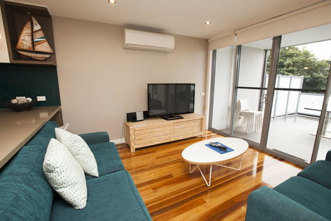 7 Falls Apartments - Accommodation Burleigh 5