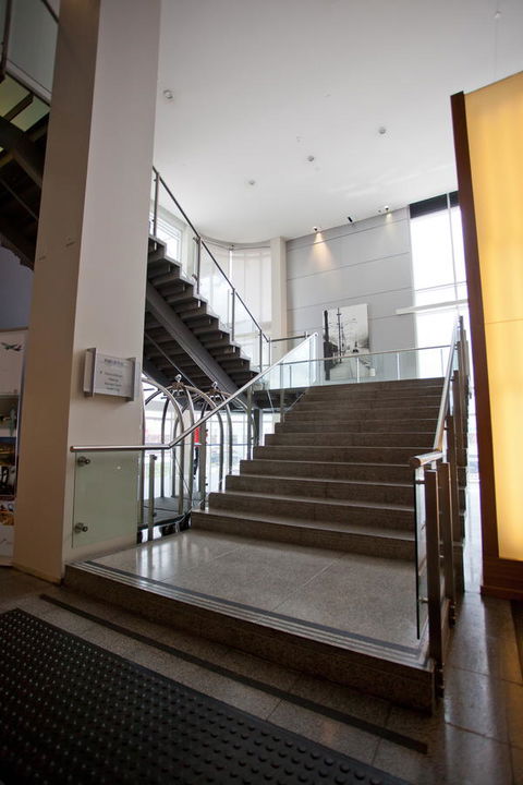 PARKROYAL Melbourne Airport - Accommodation Burleigh 25