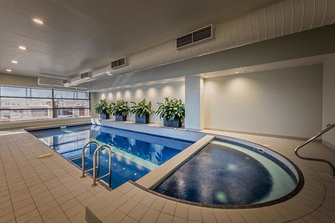 PARKROYAL Melbourne Airport - Accommodation Burleigh 1