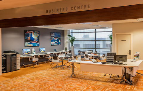 PARKROYAL Melbourne Airport - Accommodation Burleigh 5