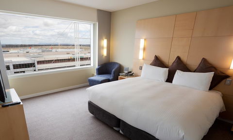 PARKROYAL Melbourne Airport - Accommodation Burleigh 14