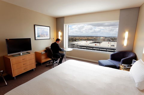 PARKROYAL Melbourne Airport - Accommodation Burleigh 31