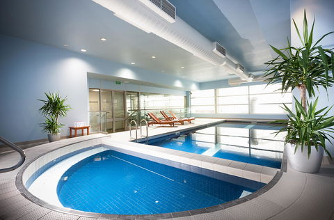 PARKROYAL Melbourne Airport - Accommodation Burleigh 13