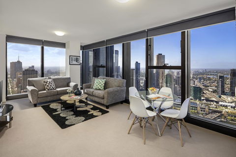 Winston Apartments - Accommodation Burleigh 4