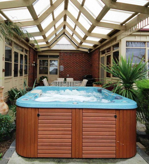 Oxford Rise Apartment - Accommodation Burleigh 17