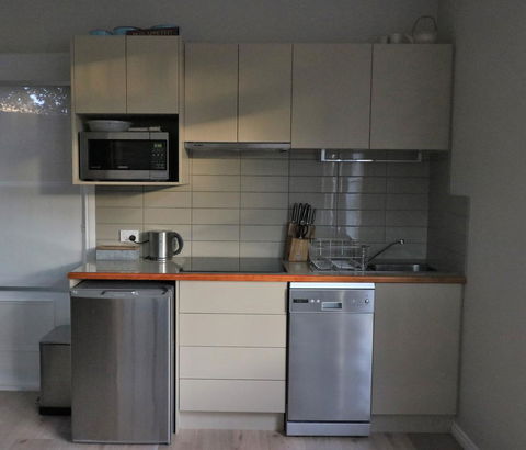 Oxford Rise Apartment - Accommodation Burleigh 1