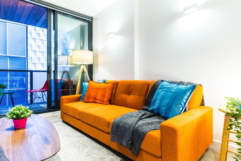 Stay Like Home - Accommodation Burleigh 37