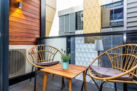 Stay Like Home - Accommodation Burleigh 21
