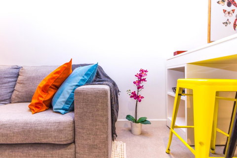 Stay Like Home - Accommodation Burleigh 11