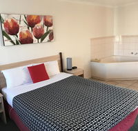 Beachcomber Motel  Apartments - Accommodation Burleigh