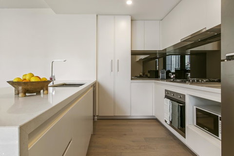 Melbourne City Apartments - Teri - Accommodation Burleigh 34