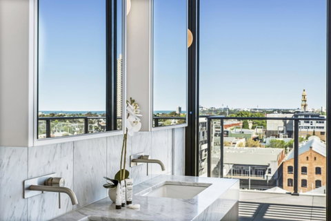 Melbourne City Apartments - Teri - Accommodation Burleigh 15